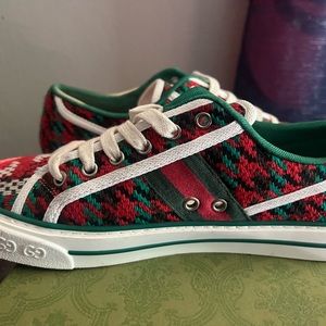 Gucci Womens 1977 tennis shoes